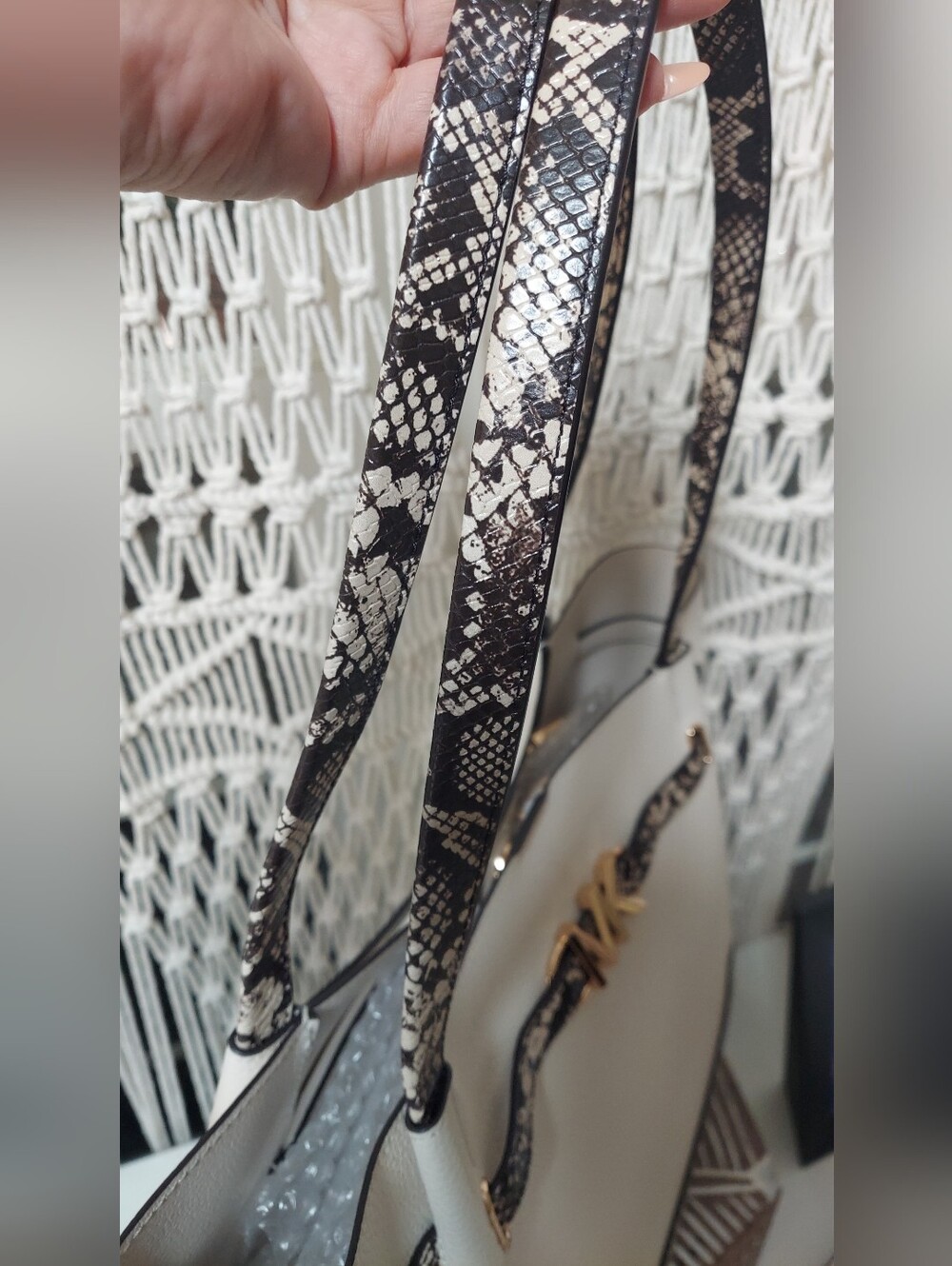 Michael Kors White Leather Tote with Snake-Print Trim Nwot - Picture 11 of 15